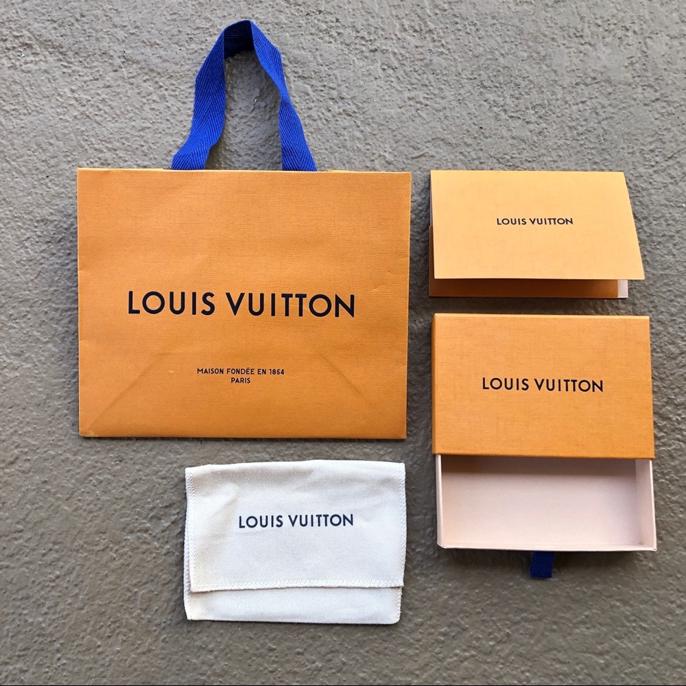 🛍  Louis Vuitton packaging  🛍